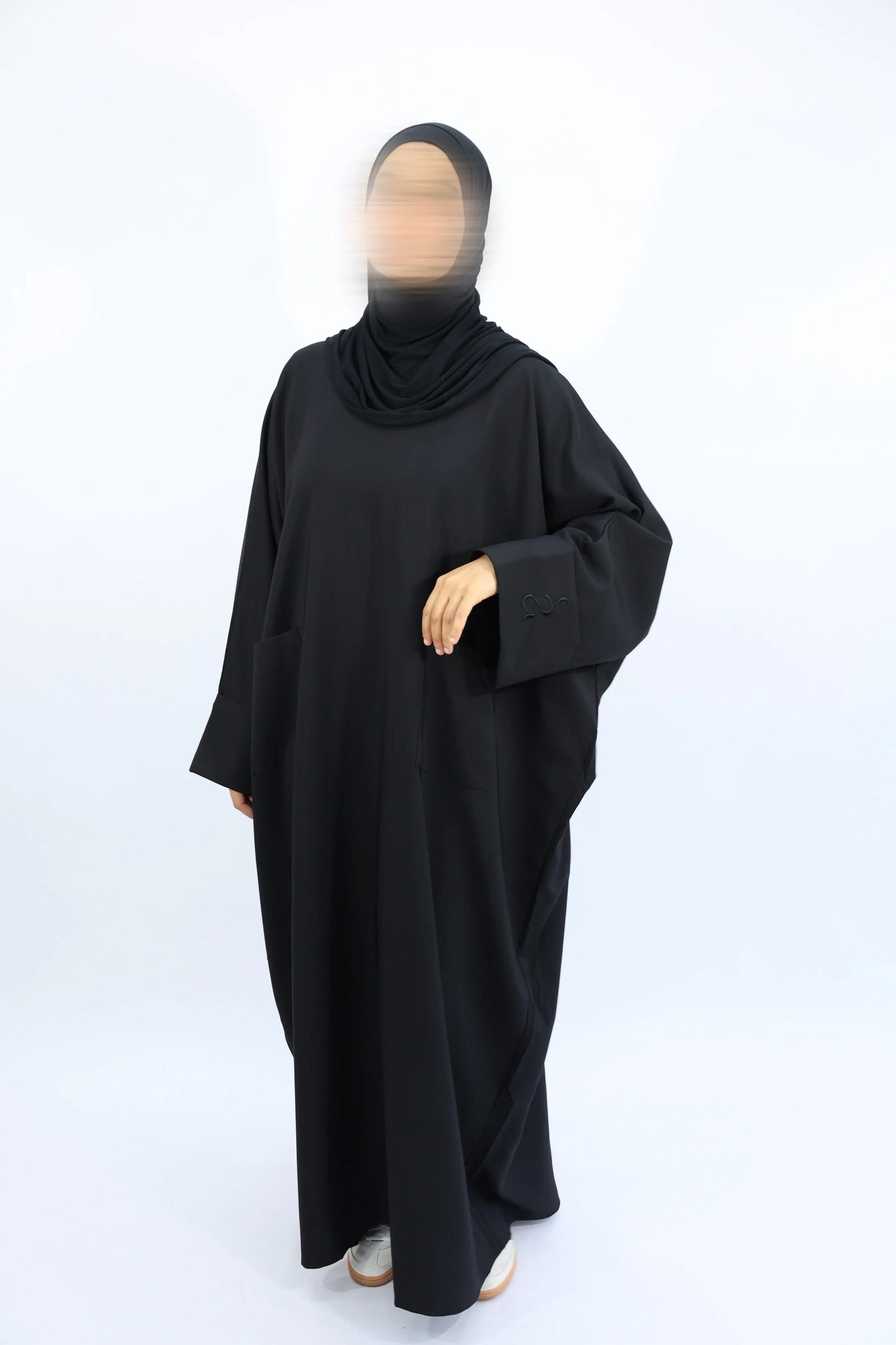 ABAYA EN CRÊPE STRETCH AVEC POCHES - YÜSRA