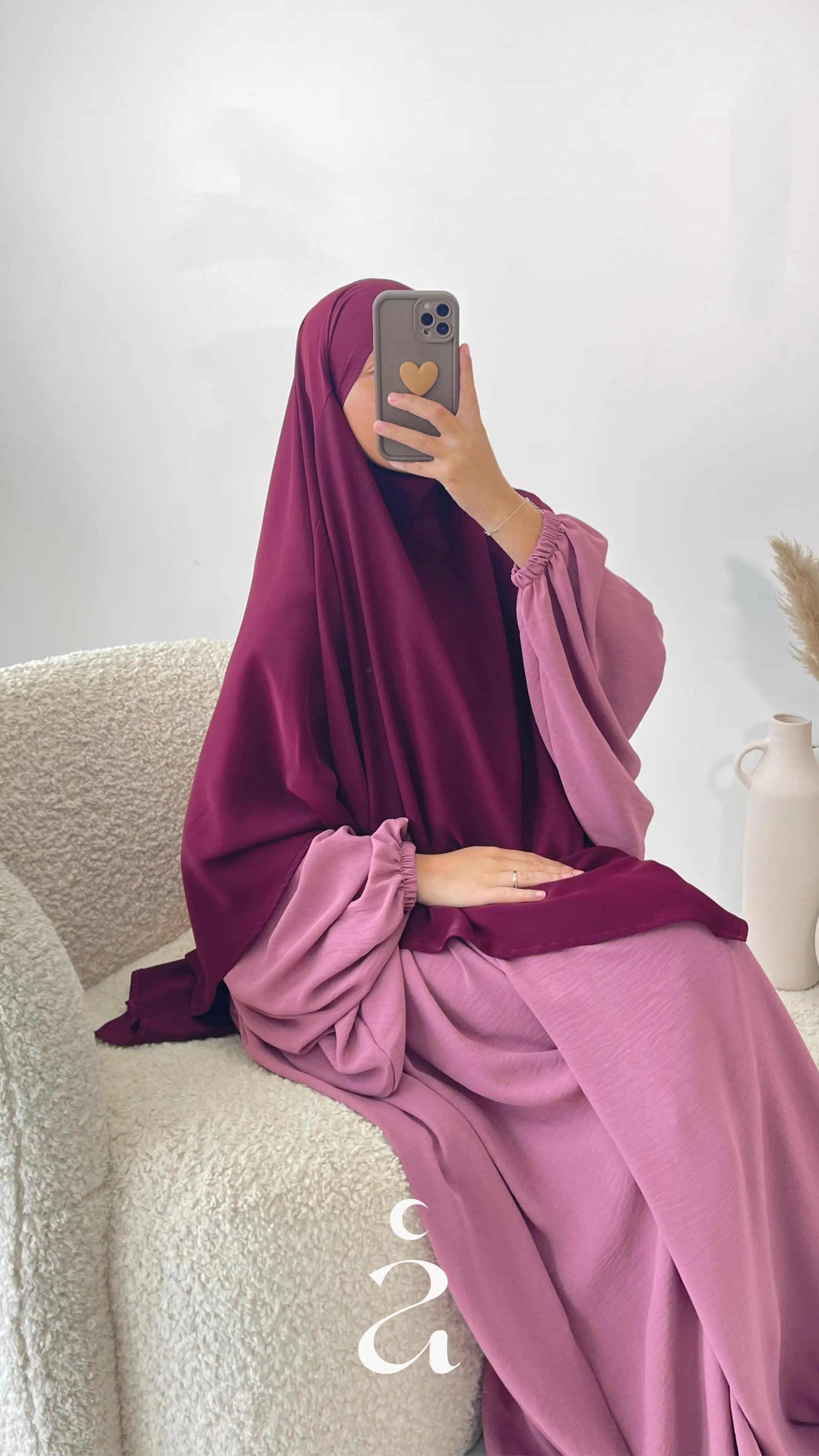 KHIMAR MEDINE - Signature