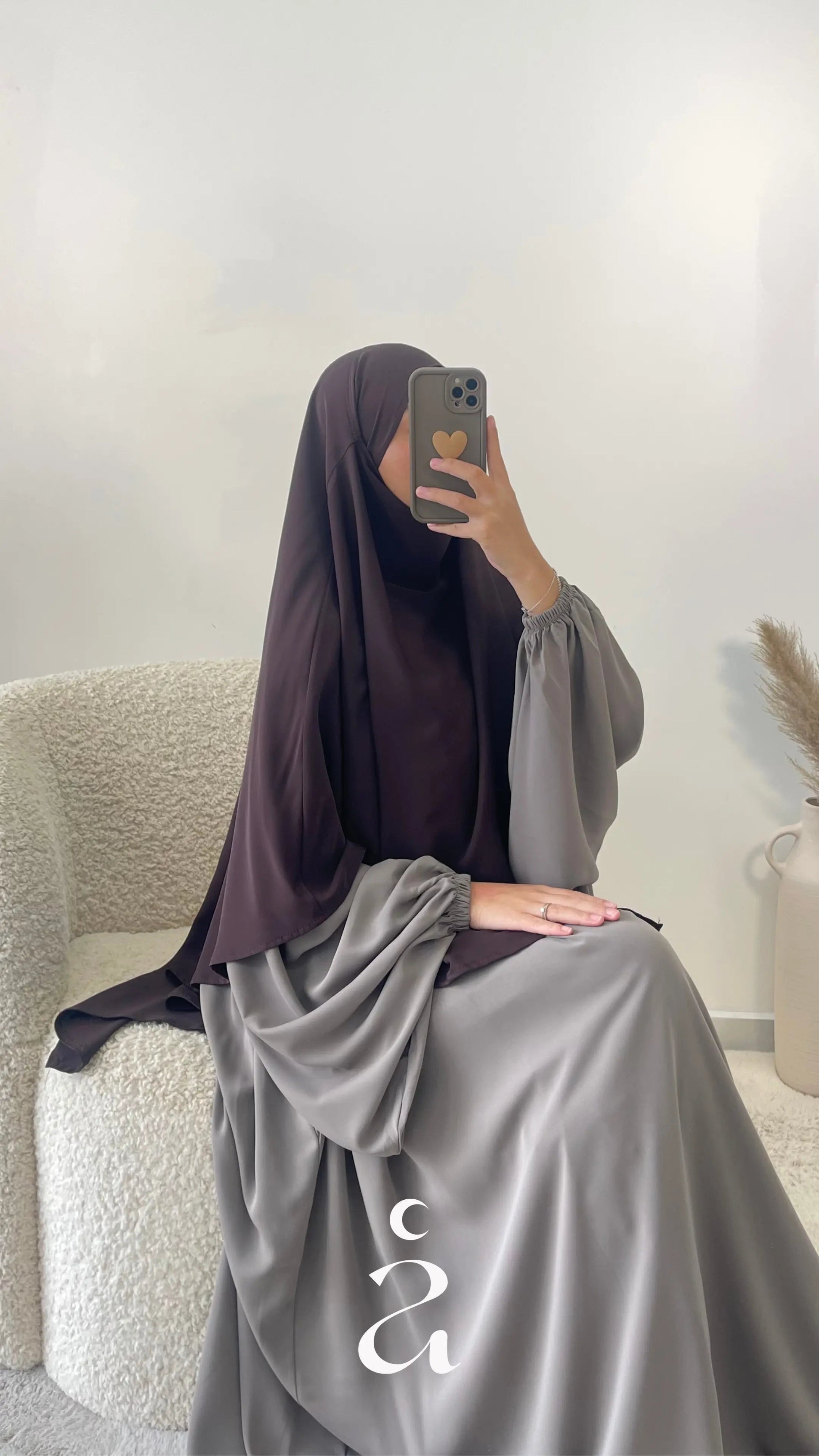 KHIMAR MEDINE - Signature