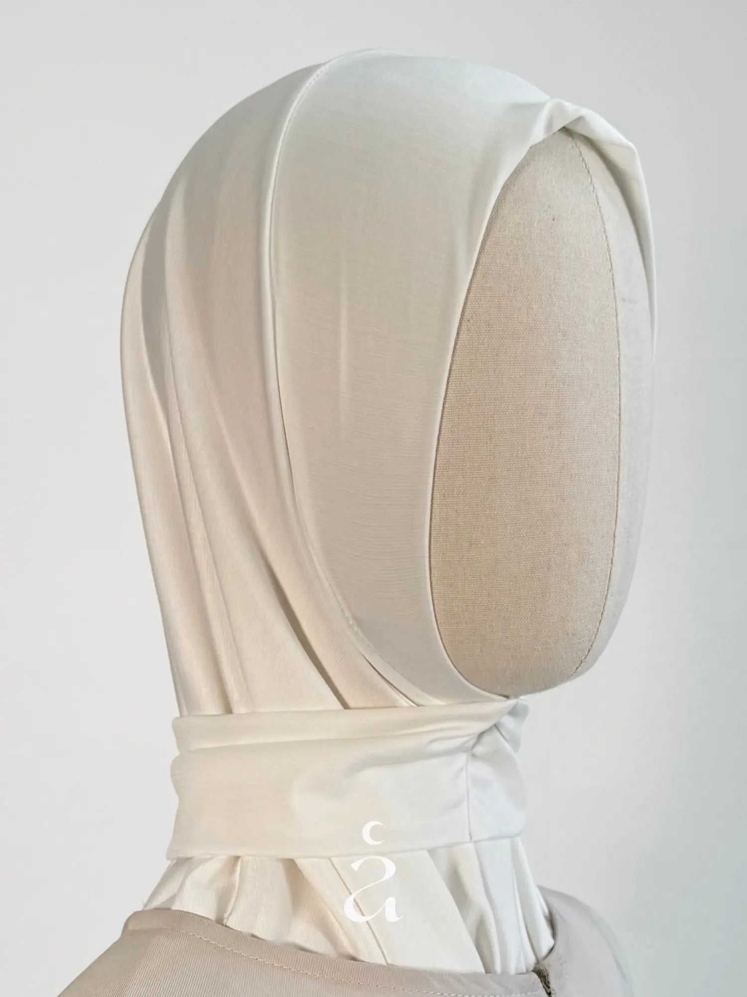 CAGOULE JERSEY AVEC ATTACHE