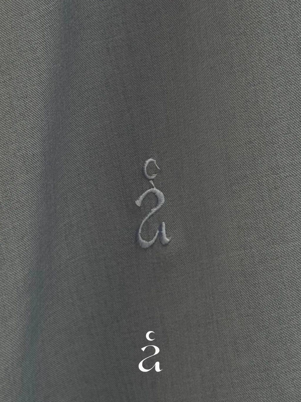 ENSEMBLE CHINÉ - Signature